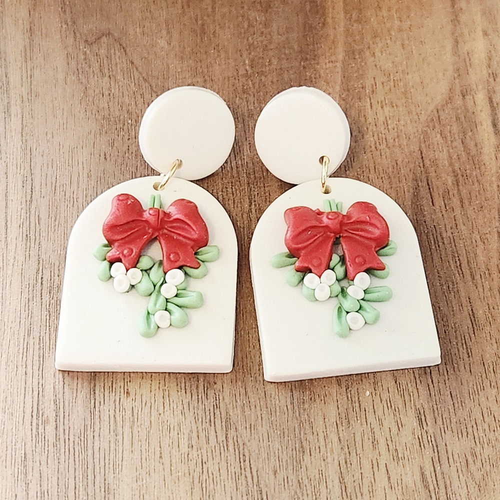 White Polymer Clay‎ Christmas Mistletoe Arch Dangle Earrings Red Bow Holiday